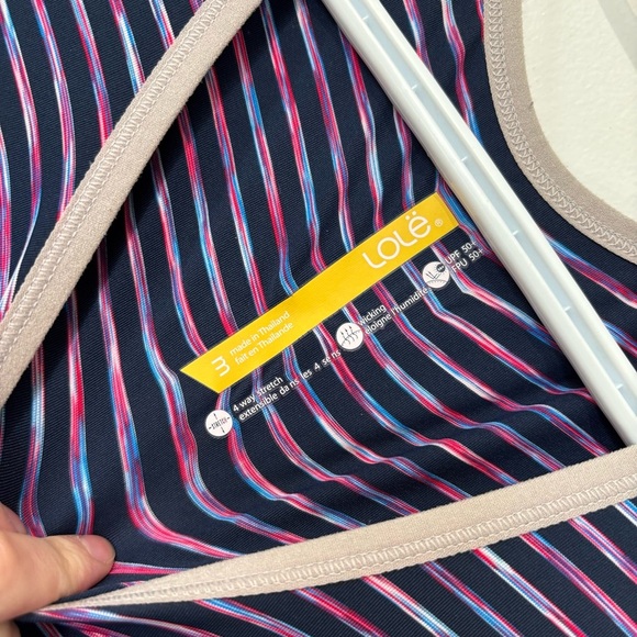 🎉4/30$🎉 Lole Multicolor Fitted Striped Tee - Size M - Picture 2 of 4